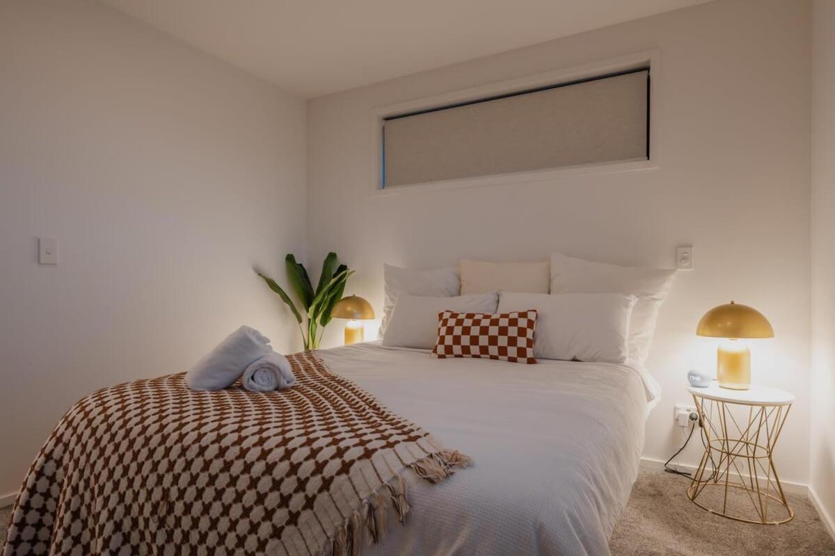 Addington Stadium - Sleeps 6 Christchurch