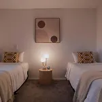 Addington Stadium Stay - Sleeps 6