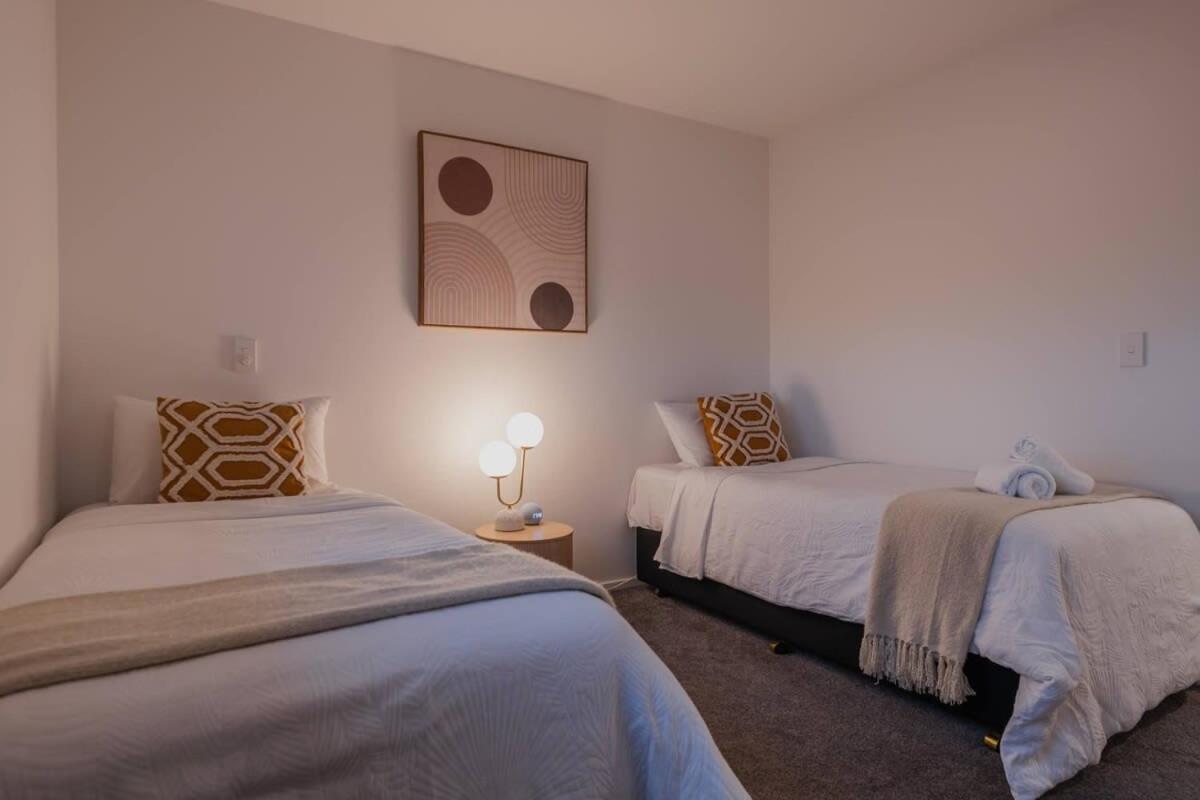 Addington Stadium - Sleeps 6 Holiday home